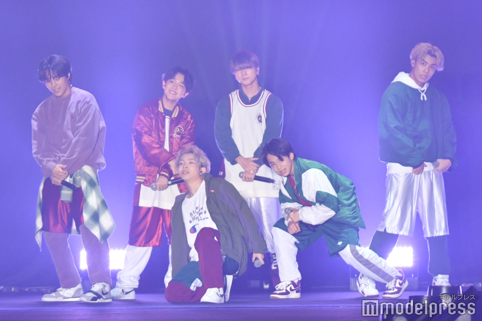 「LDH」からメジャーデビュー決定・LIL LEAGUE「TGC北九州」初出演 7人で圧巻のパフォーマンス＆美声響かす＜TGC 北九州 2022＞