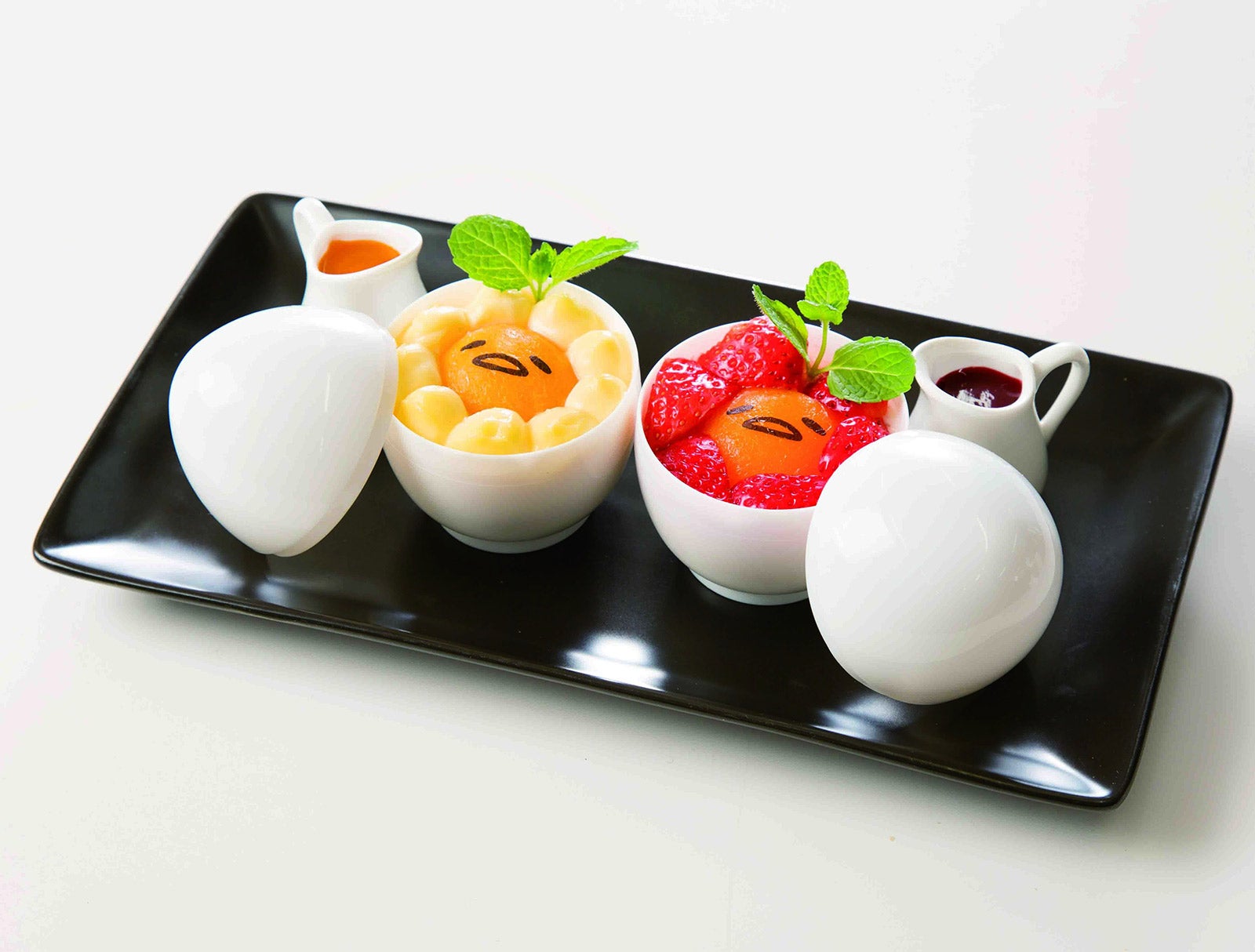 ぱぁ～んなコッタ（マンゴー＆ベリー）850円（税抜）（C）1996, 2013,2018 SANRIO CO., LTD. APPROVAL NO.S584328