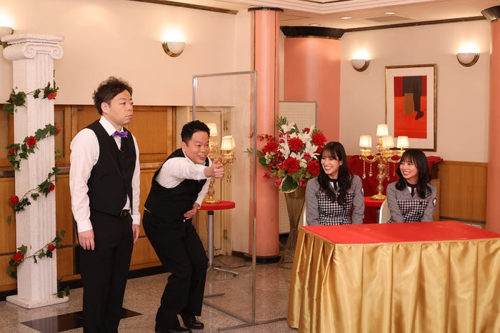 ダイアン(ユースケ、津田篤宏)、佐々木久美、齊藤京子(C)カンテレ