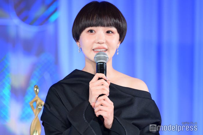 奈緒(C)モデルプレス