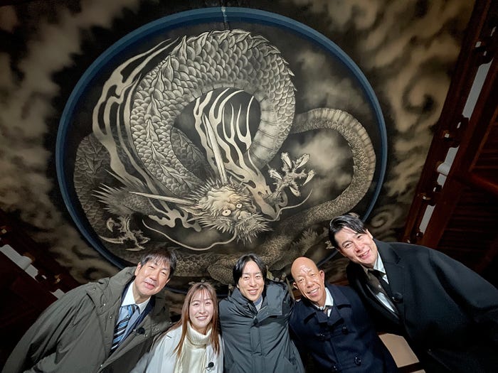 羽鳥慎一、岩田絵里奈、櫻井翔、小峠英二、吉村崇(C)日本テレビ