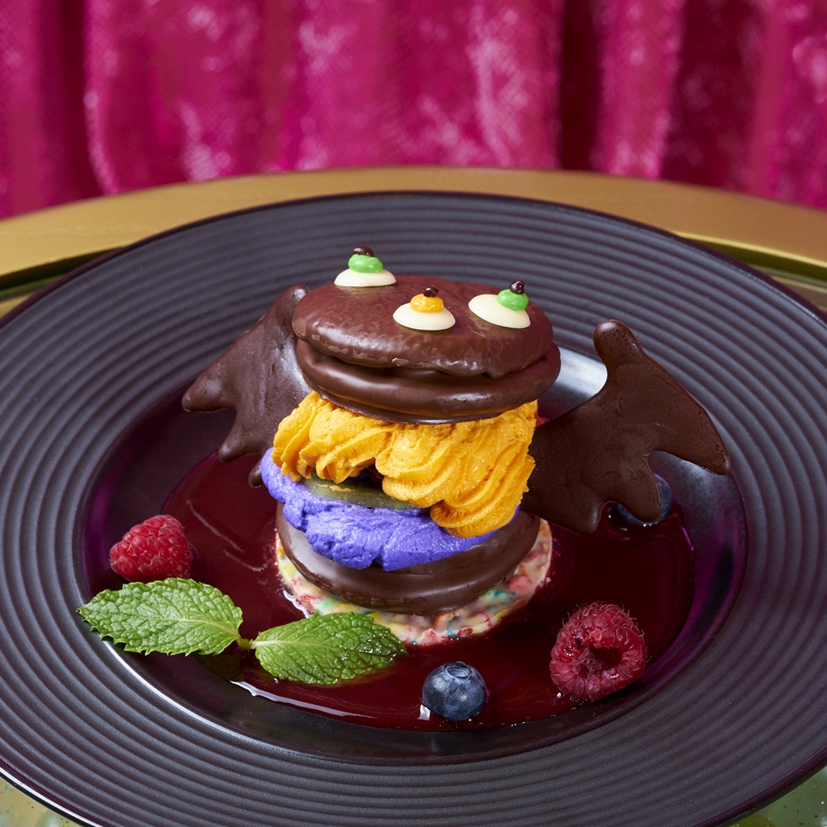 こうもり CHOCOTTO モンスター ドリンクセット1,580円（税抜）／画像提供：DDホールディングス