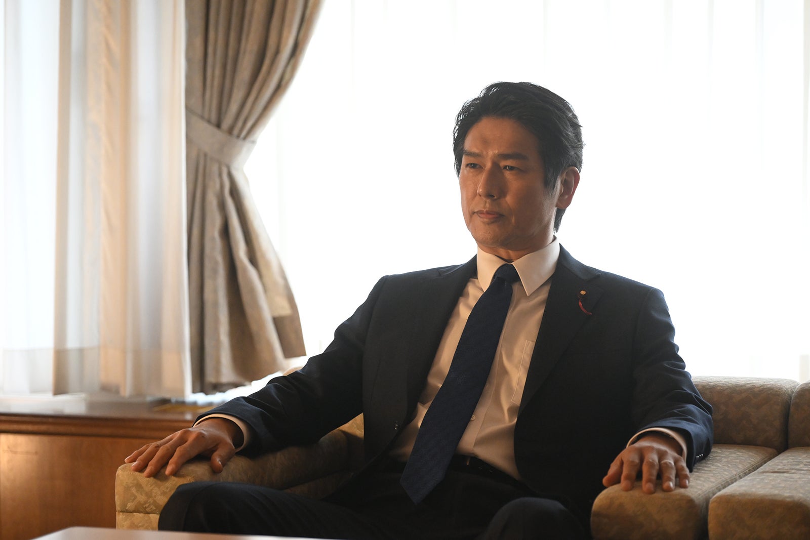 高橋克典「罠の戦争」第9話より（C）カンテレ