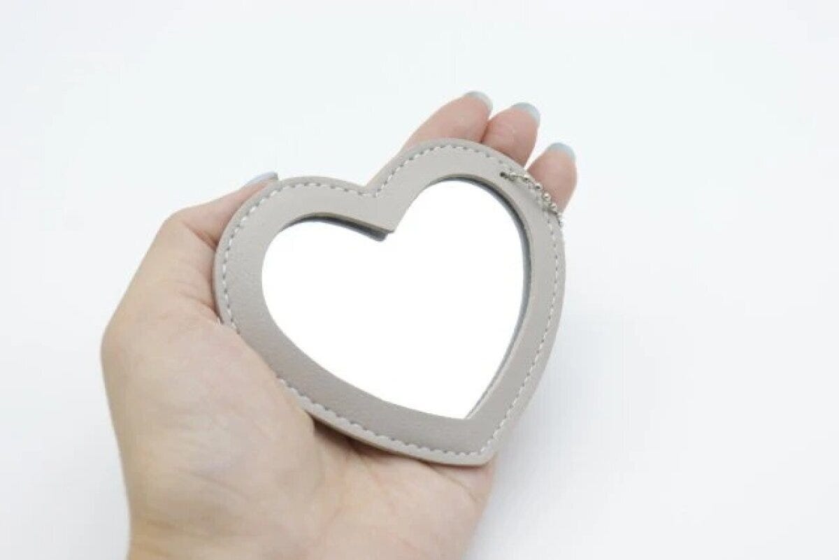 ダイソー　ミラーキーホルダー（ハート）　鏡