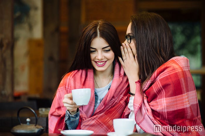 合間でお茶をしながら、おしゃべりも(Photo by teksomolika/Fotolia)