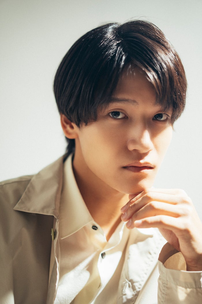 Aぇ! group佐野晶哉、地上波連ドラ初主演決定 “初めての恋心”を抱く大学生役・主題歌はAぇ!新曲バラード「Never End」【離婚後夜】