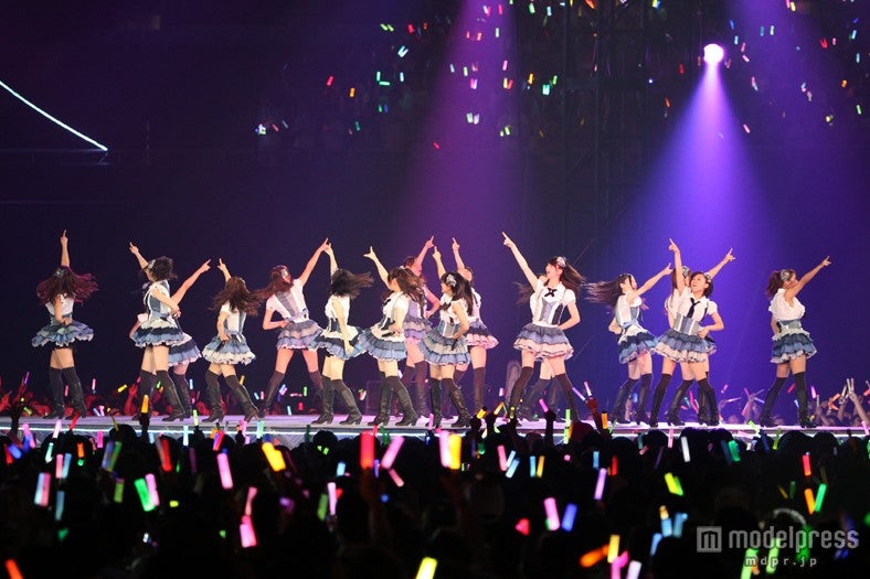 「AKB48 2013 真夏のドームツアー～まだまだ、やらなきゃいけないことがある～」ナゴヤドーム公演2日目より（C）AKS