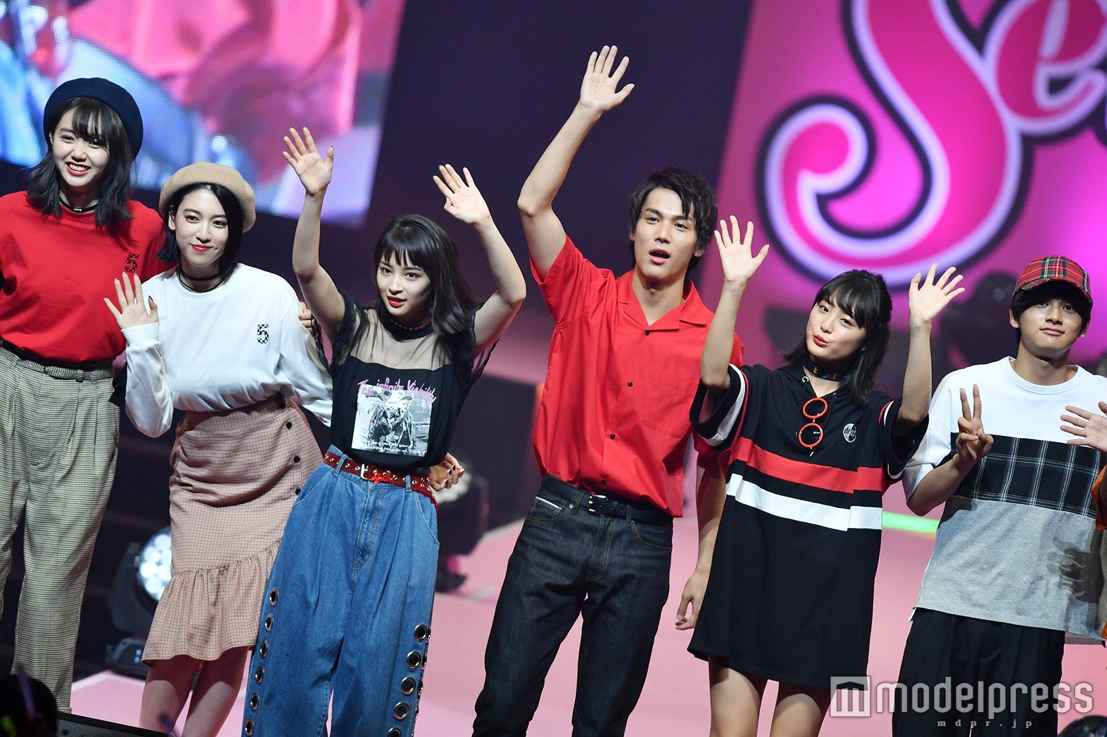 （C）モデルプレス