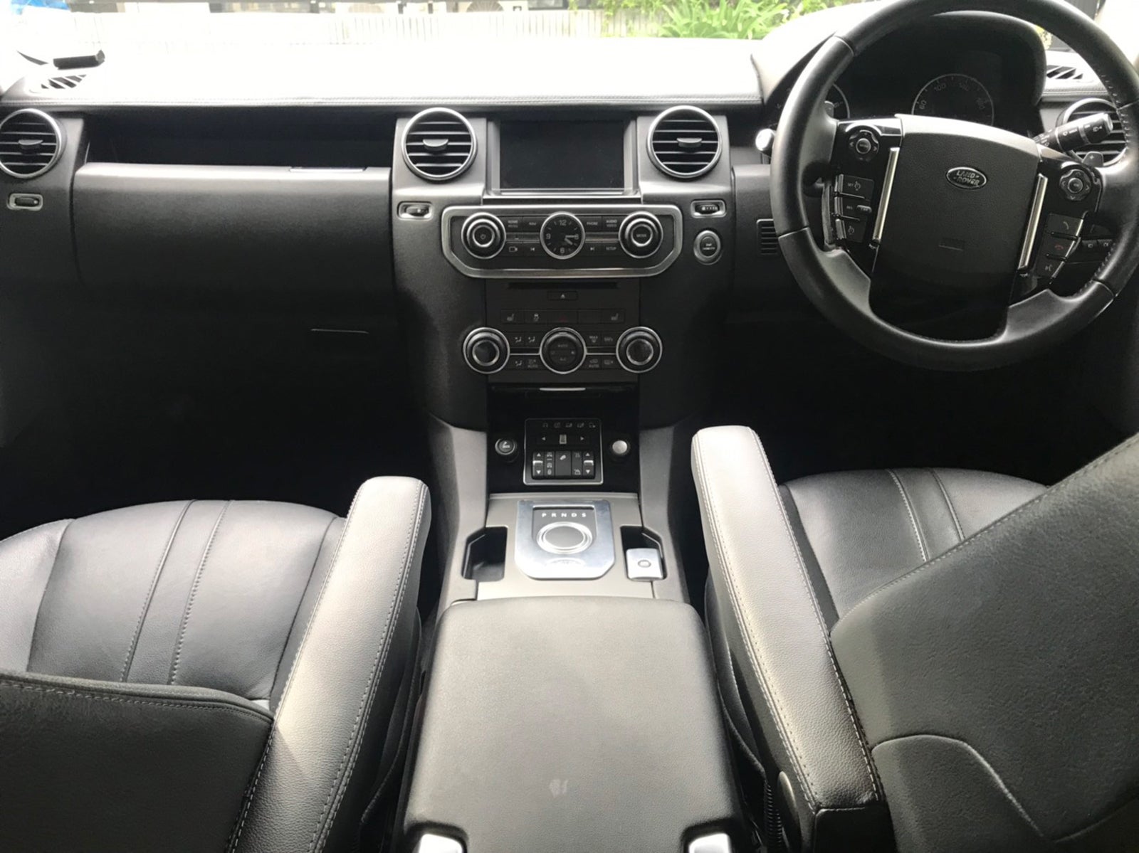 運転席の様子（撮影／小泉里子）