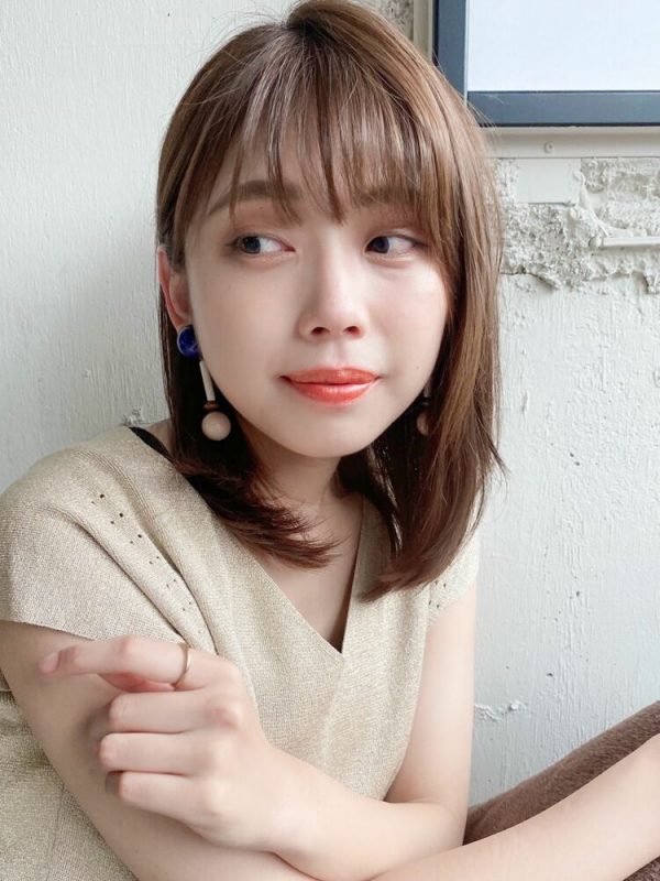 ストレートパーマを活かした髪型で美髪を叶える 大人女性に似合うスタイル集 モデルプレス ストレートパーマを活かした髪型で美髪を叶える 大人女性に似合うスタイル集 モデルプレス