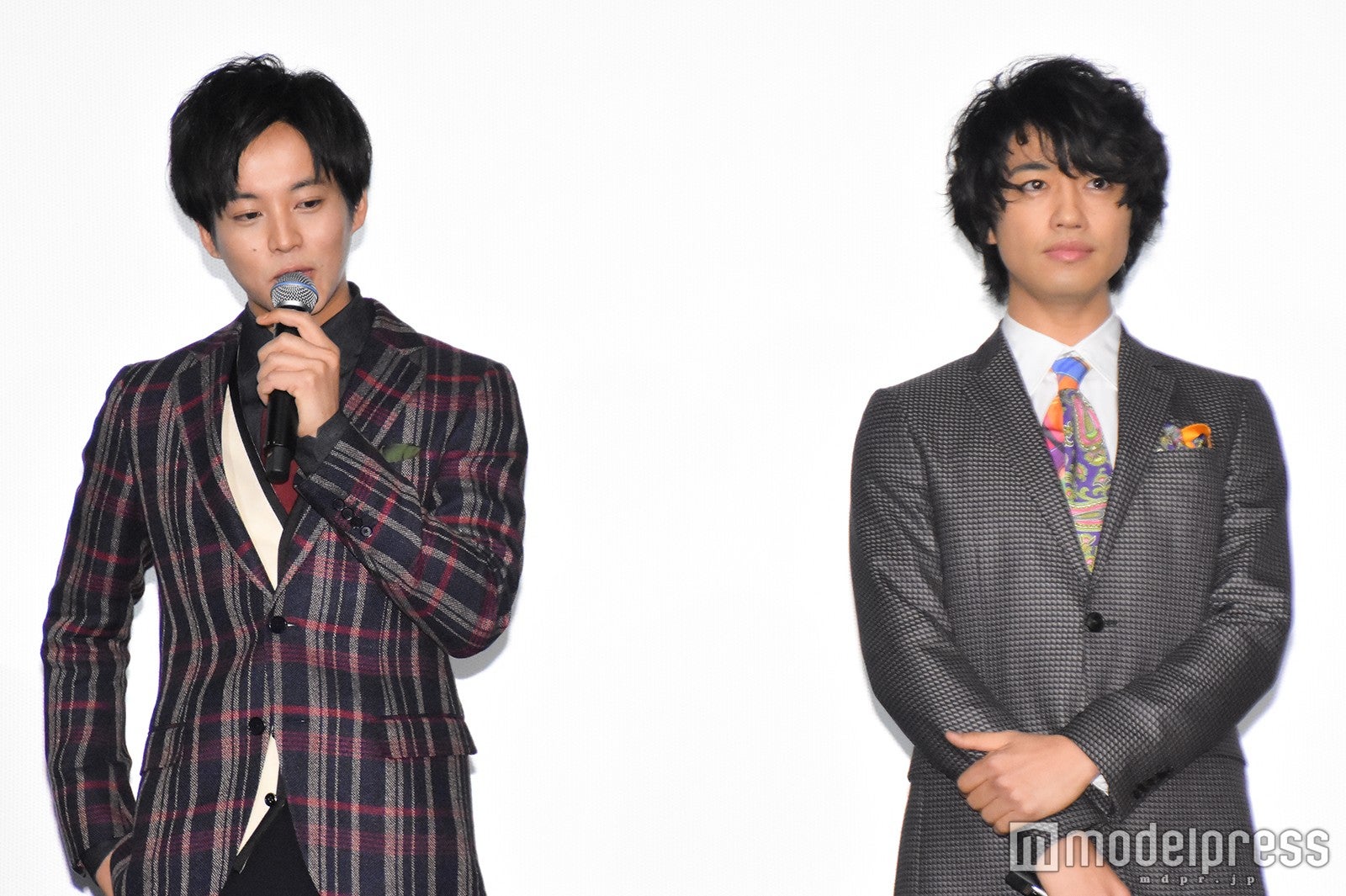 松坂桃李、斎藤工 （C）モデルプレス