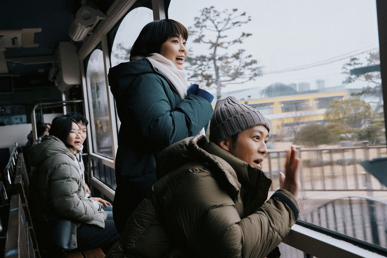 松たか子、松坂桃李「スロウトレイン」（C）TBS