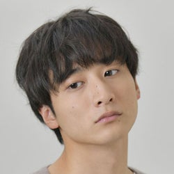 小関裕太、女をメンヘラにさせる魔性のイケメンに「ちょびっとハードなので、こっそり見て」