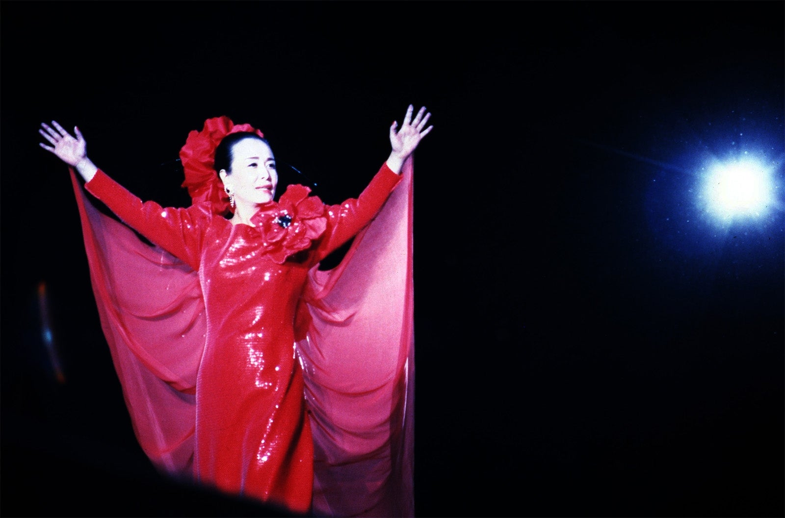 美空ひばり氏（提供写真）