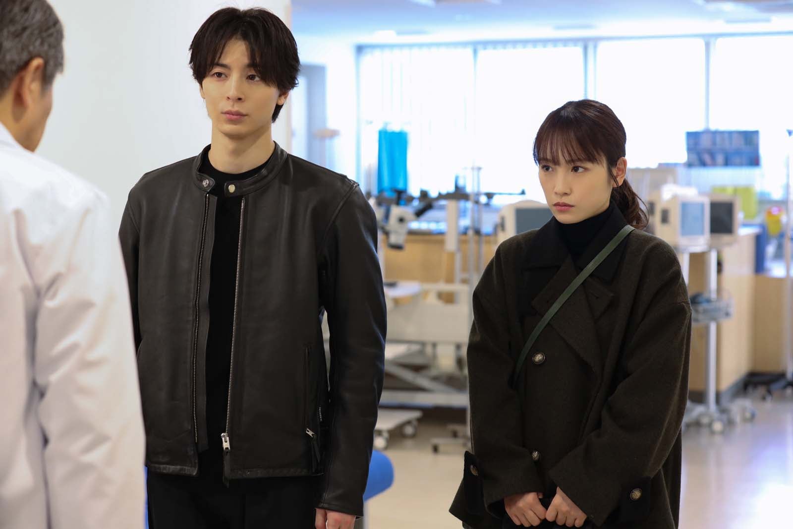 高杉真宙、川栄李奈「となりのナースエイド」第5話より（C）日本テレビ