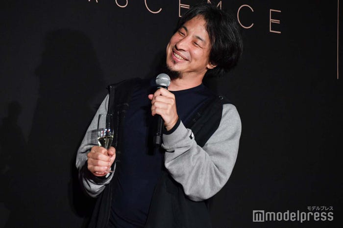 ひろゆき(C)モデルプレス