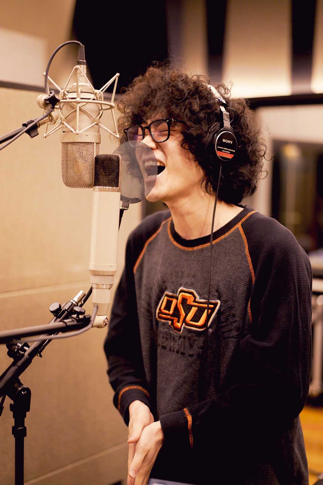 菅田将暉のレコーディング風景（提供写真）