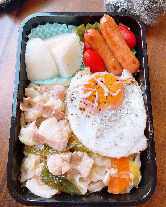 みきママ 高校生の長男に用意したリメイク弁当 晩御飯のもつ鍋が残ってるから モデルプレス みきママ 高校生の長男に用意したリメイク弁当 晩御飯のもつ鍋が残ってるから モデルプレス