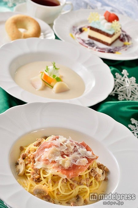 イーストサイド・カフェ、スペシャルコース ￥2,570（C）Disney