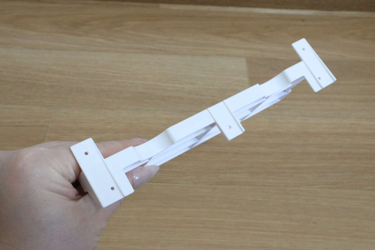 セリアのルーターラック