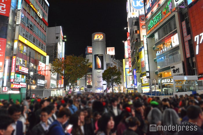 渋谷ハロウィン ドンキが酒類の販売自粛 コンビニも自粛の方針 モデルプレス