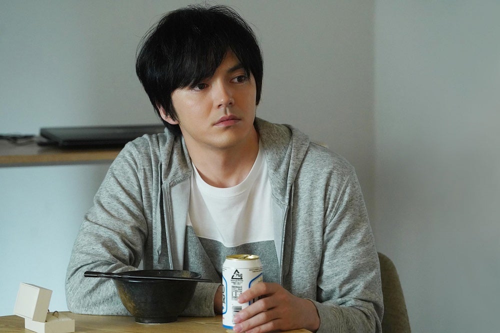 林遣都、1人3役をどう演じる？コロナ禍のリアリティー溢れる設定にも注目＜「世界は3で出来ている」見どころ＞
