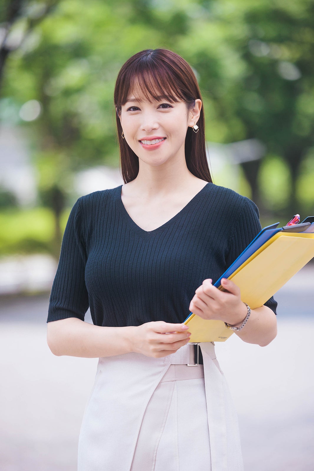 鷲見玲奈、なにわ男子・藤原丈一郎が恋する“大学の准教授”役で「消しゴムをくれた女子を好きになった。」出演決定