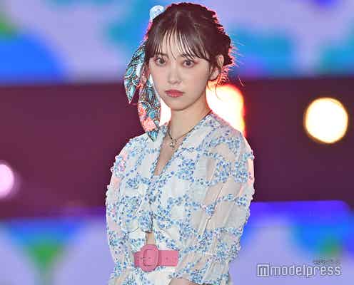 堀未央奈、ウエストチラ見せシースルーワンピで幻想的な美しさ<GirlsAward 2022 S/S>