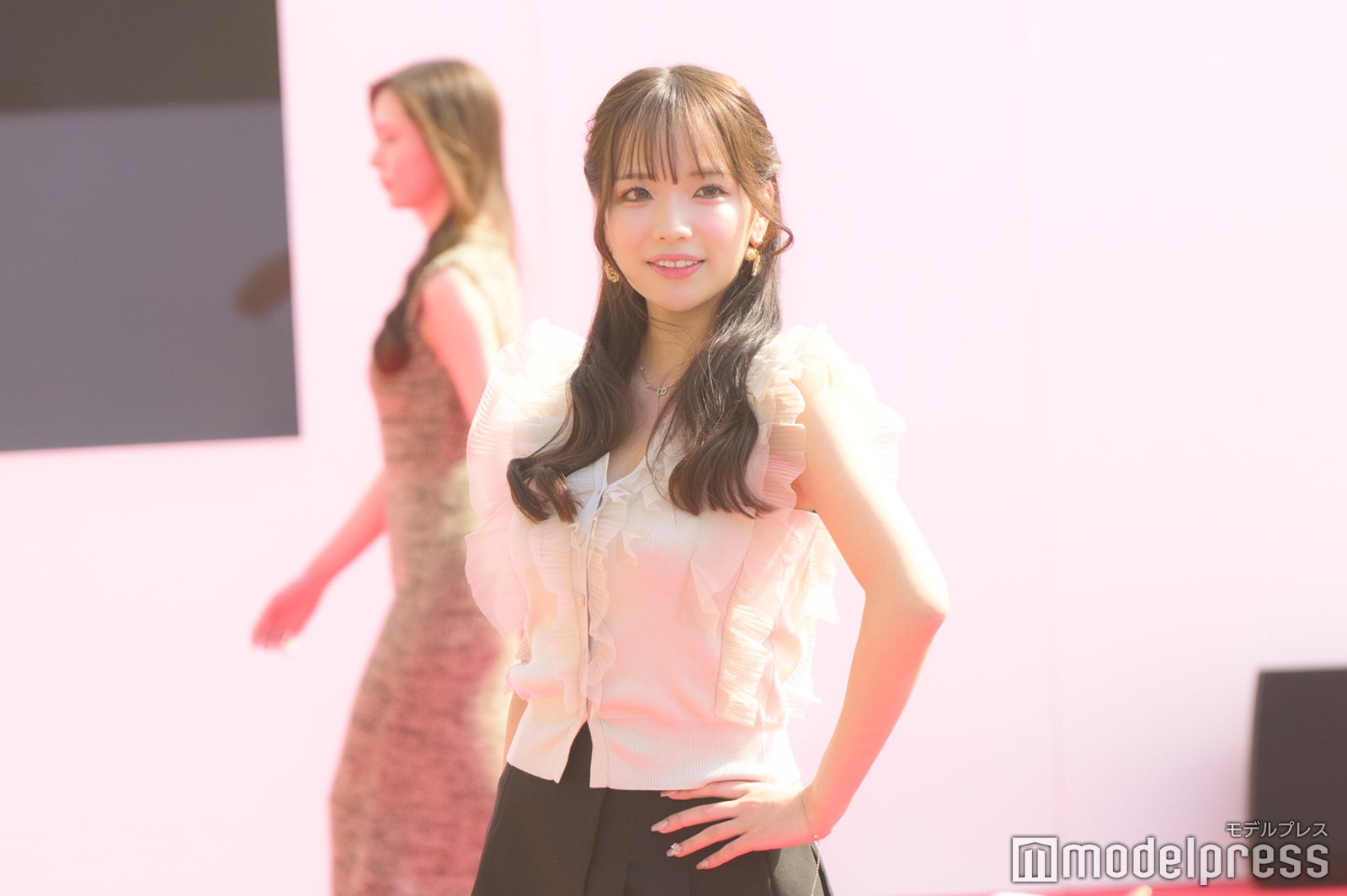 （C）モデルプレス