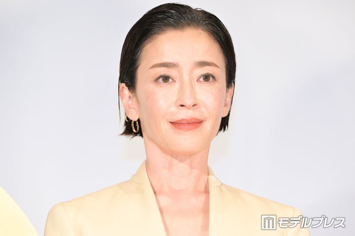 宮沢りえ、ハイトーンヘアで雰囲気ガラリ「美しすぎる」「似合ってますね」と反響