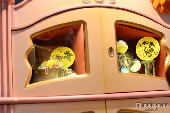 TDS「アリエルのワードローブ」