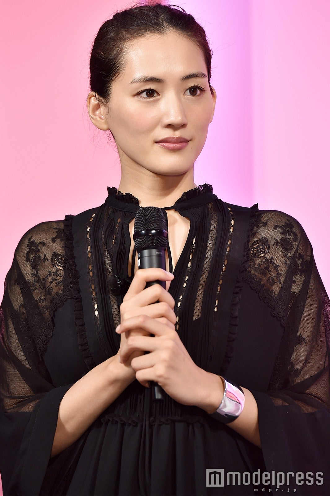 綾瀬はるか（C）モデルプレス