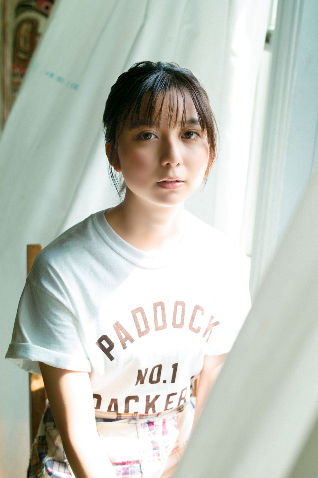 上白石萌歌、透明感際立つショット