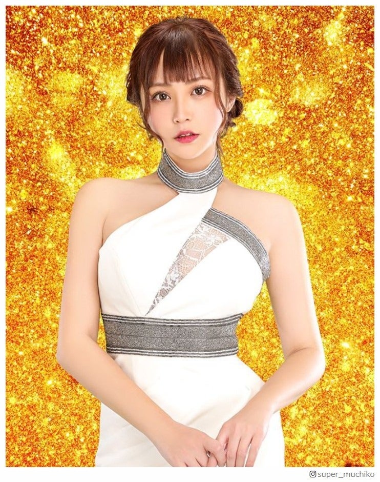 てんちむ、ホステス写真公開　源氏名で心機一転「マジで息するぞ」