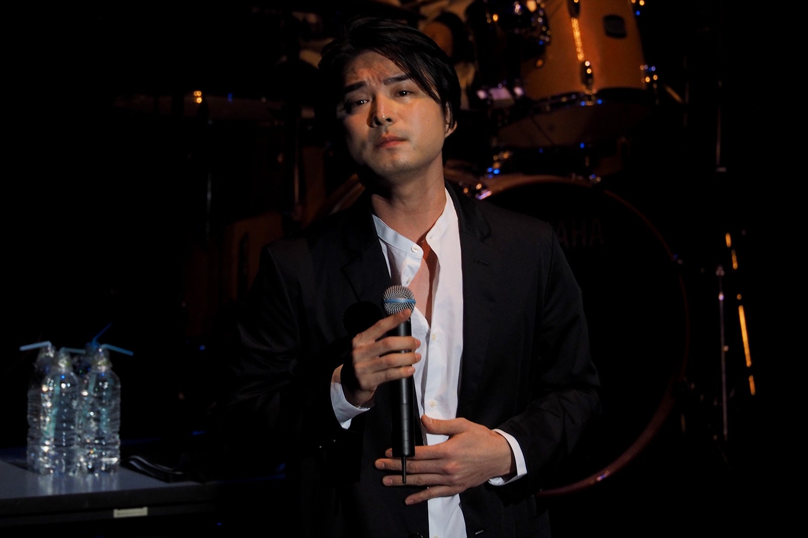 西浦秀樹／ライブ「Gratitude（グラッチュード）2016」より（画像提供：所属事務所）