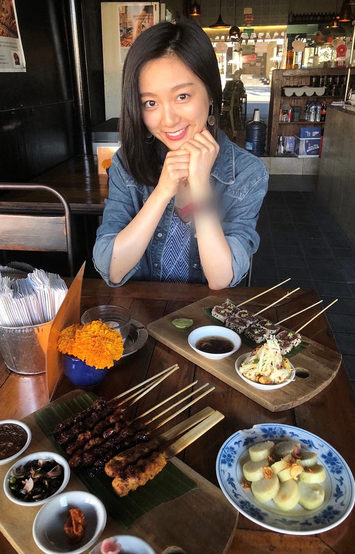 旅行先では、ナチュラルメイク(提供写真)