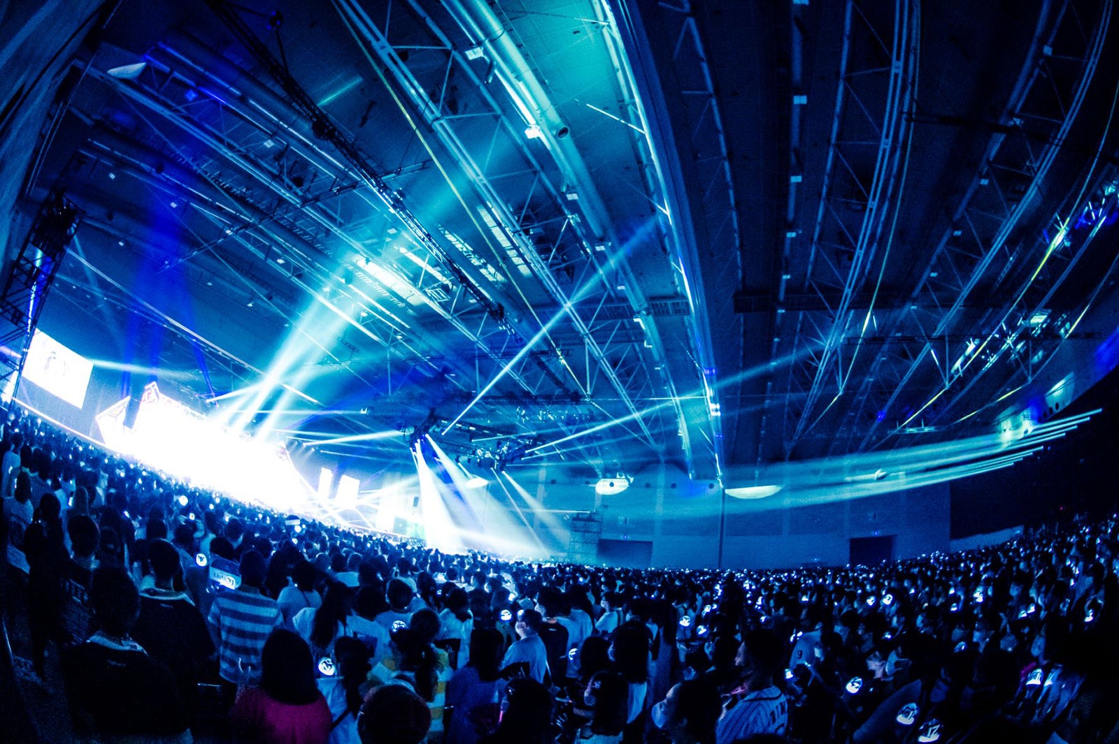 「NiziU Live with U 2022 “Light it Up”」より／撮影：田中聖太郎