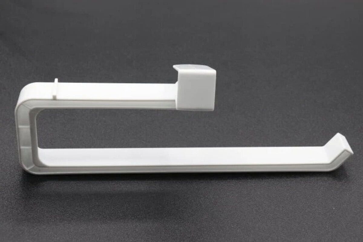 白いプラスチック製のコの字型タオルハンガー