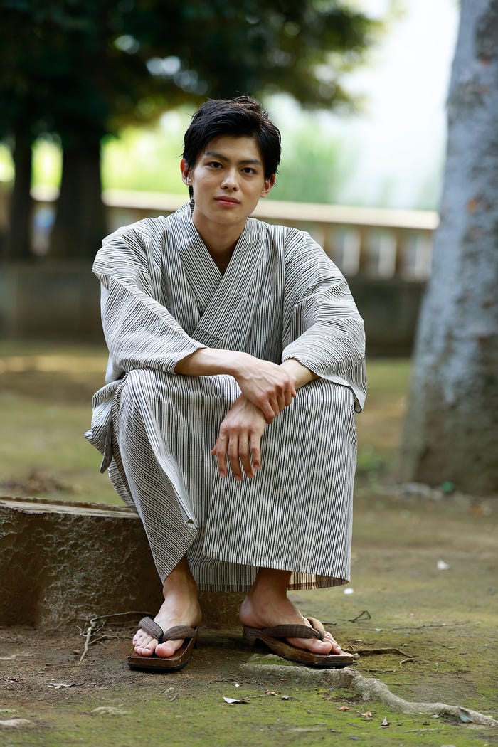 嘉島陸/2019年度カレンダーアザーカット/撮影:LUCKMAN(画像提供:所属事務所)