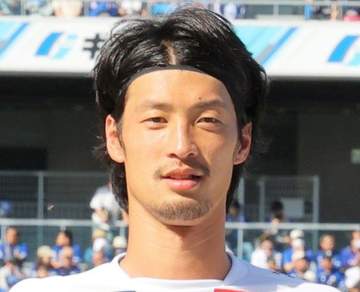 サッカー元日本代表DFが女優妻の誕生日祝福「いつも支えてくれて本当にありがとう」 今季背番号48に変更 SNS「背番号の意味はそういうことだったんですね！！ステキ」「素敵なご夫婦 美男美女」