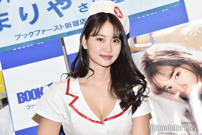 島崎遥香 私立バカレア高校 Sixtones森本慎太郎との名シーン再現 アレンジ が 胸アツ 大人版見たい と話題に モデルプレス 島崎遥香 私立バカレア高校 Sixtones森本慎太郎との名シーン再現 アレンジ が 胸アツ 大人版見たい と話題に モデルプレス