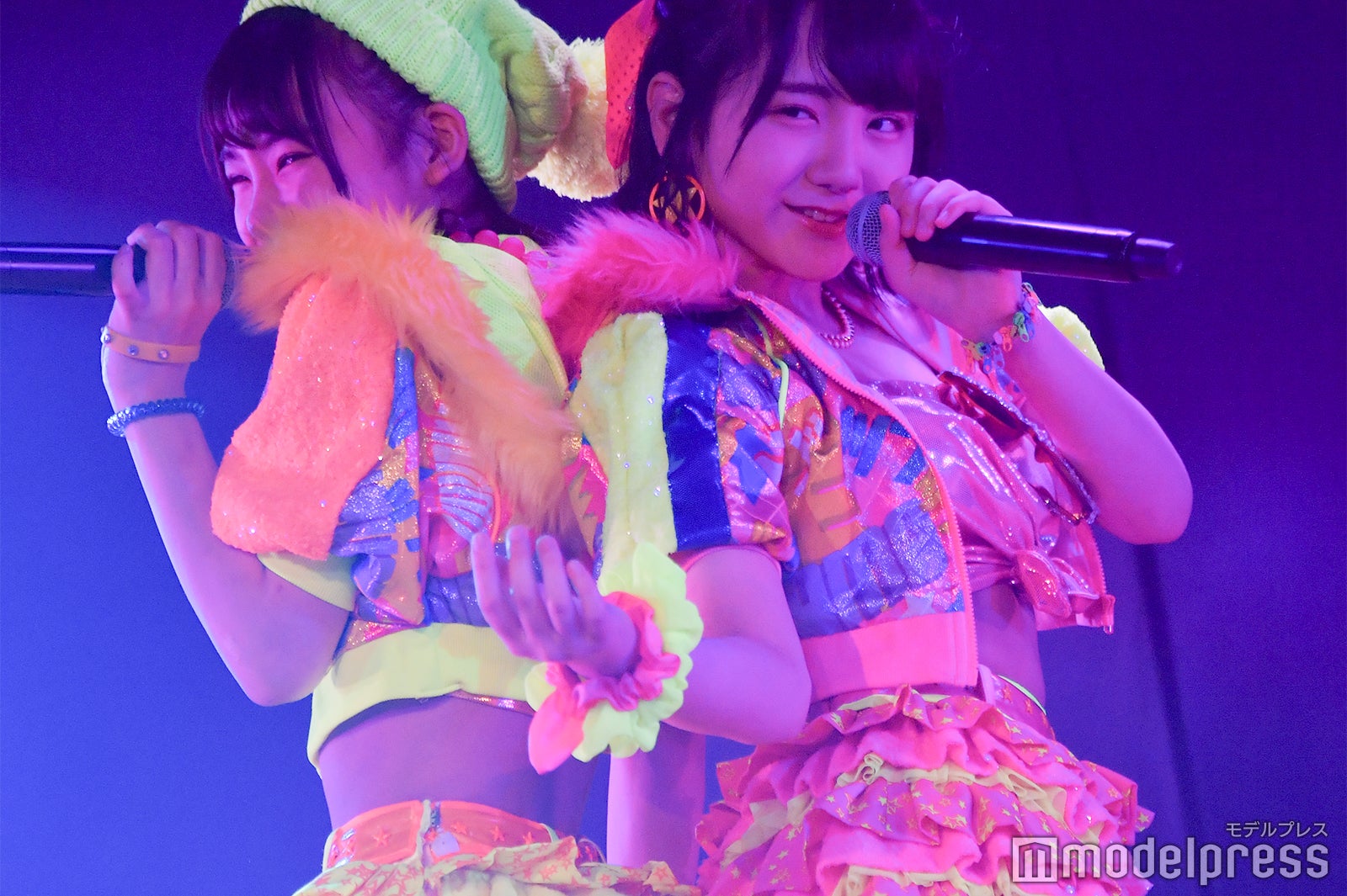 「ツンデレ！」安田叶、田口愛佳／AKB48柏木由紀「アイドル修業中」公演（C）モデルプレス