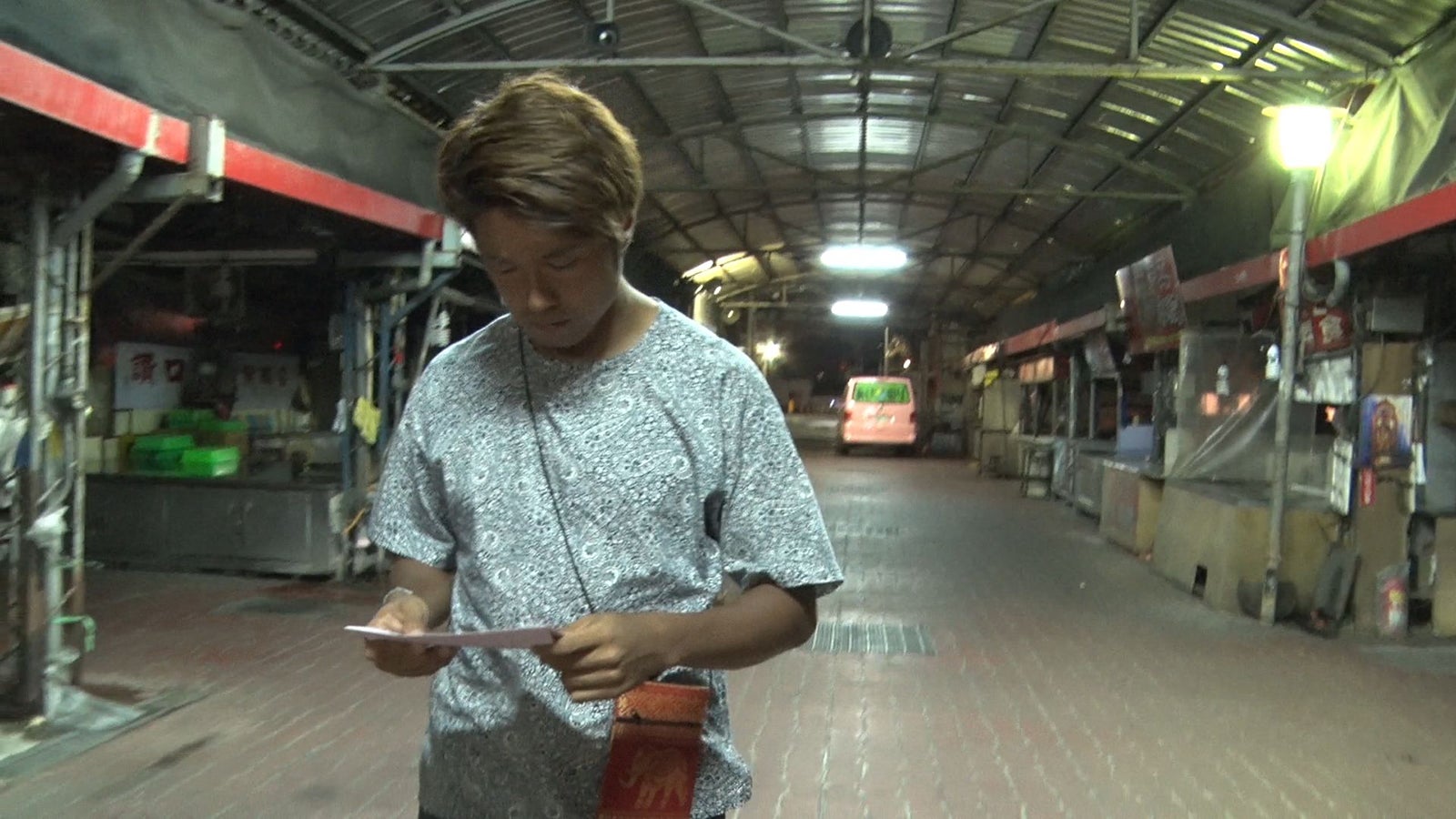 ハト胸／「あいのり：Asian Journey」第10話より（C）フジテレビ