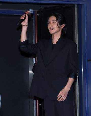 目黒蓮 原作者からのプレゼントに感無量も「どうやってカナダに持っていけば…」長期滞在中ならではの悩み告白