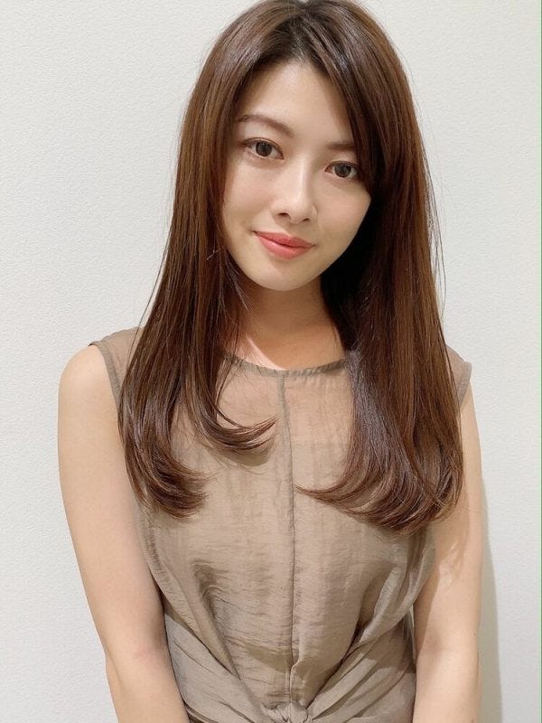 40代だからこそ似合うストレートのロングヘア集 悩み解決のおしゃれな髪型 モデルプレス 40代だからこそ似合うストレートのロングヘア集 悩み解決のおしゃれな髪型 モデルプレス