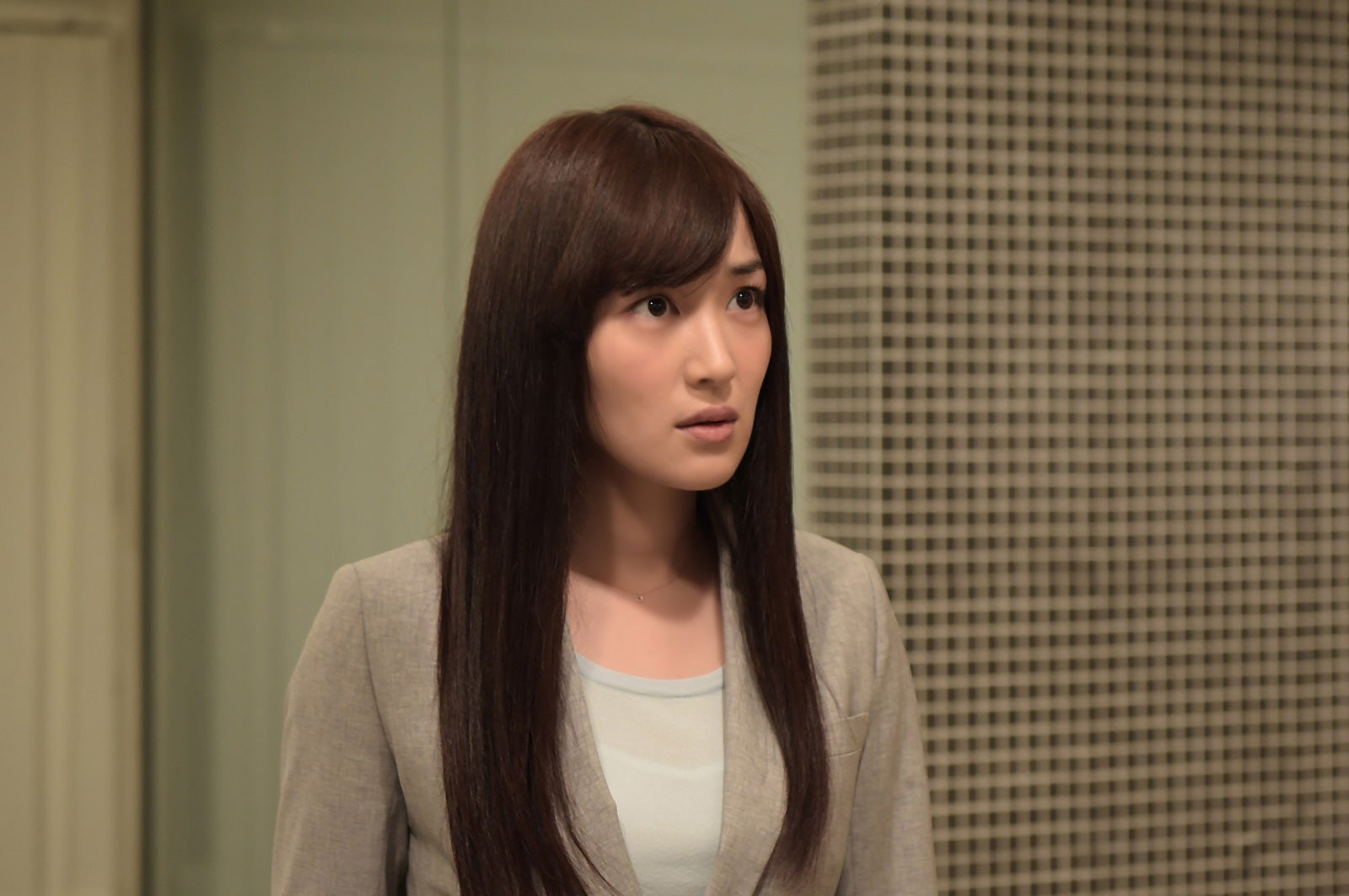 高梨臨、小栗旬の“婚約者”に「迷わず飛び込んでいけた」（C）2016「代償」製作委員会