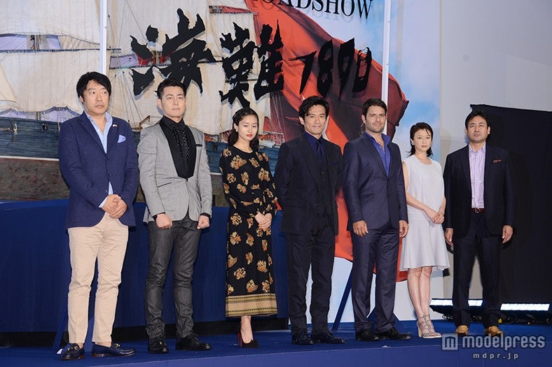 左より：田中光敏監督、宅間孝行、忽那汐里、内野聖陽、ケナン・エジェ、夏川結衣、永島敏行