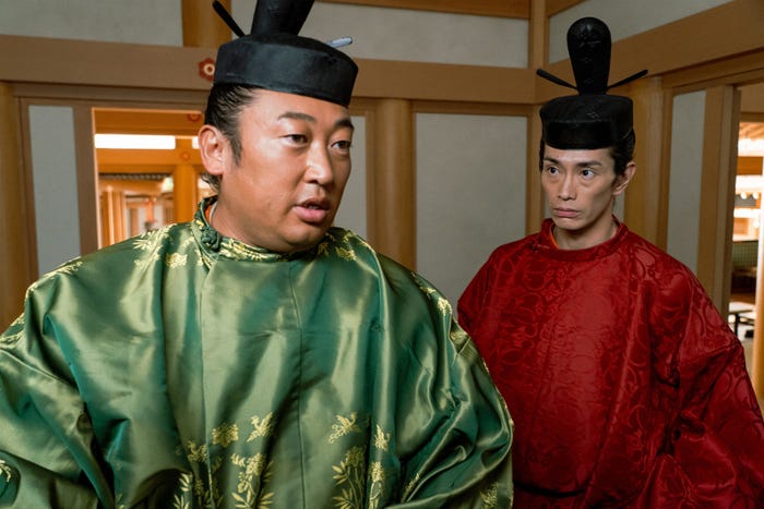 秋山竜次、玉置玲央「光る君へ」第3話より(C)NHK