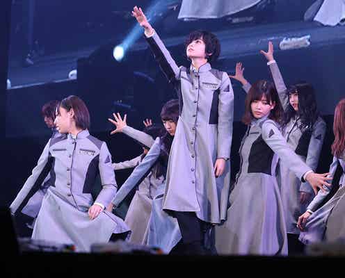 欅坂46「TGC北九州」大トリパフォーマンスが圧巻 黒スーツにチェンジでイメージ一新の新曲も披露<TGC北九州2017>