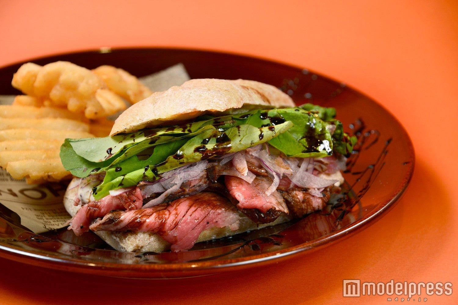 「ローストビーフサンドイッチ（イクスピアリ店限定）」／画像提供：イクスピアリ